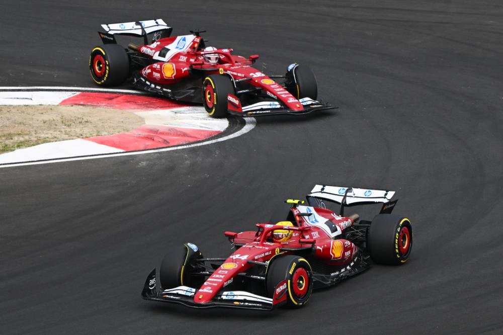 少一人的切尔西让阿森纳犯难，英超争冠从来不乏拼桌的